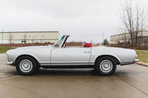 Mercedes-Benz 280 SL 1969 года  (EU)